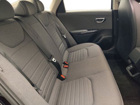 Used 2025 Kia K4 EX FWD image 19