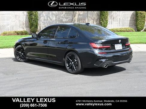 Used 2020 BMW 330i Sedan w/ M Sport Package RWD image 4