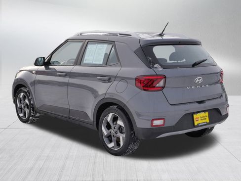 Certified 2023 Hyundai Venue SEL w/ Cargo Package image 5