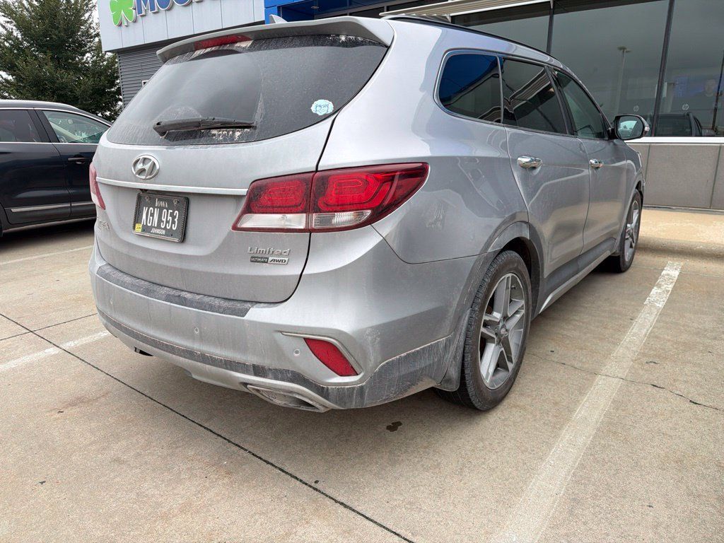 Used 2017 Hyundai Santa Fe Limited AWD/4WD image 4