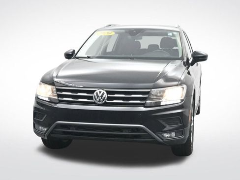 Used 2020 Volkswagen Tiguan SEL image 2