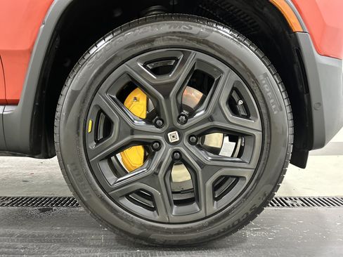 Used 2022 Rivian R1S Launch Edition AWD/4WD image 11