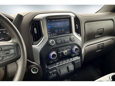 Used 2022 GMC Sierra 3500 SLE w/ SLE Convenience Package image 10