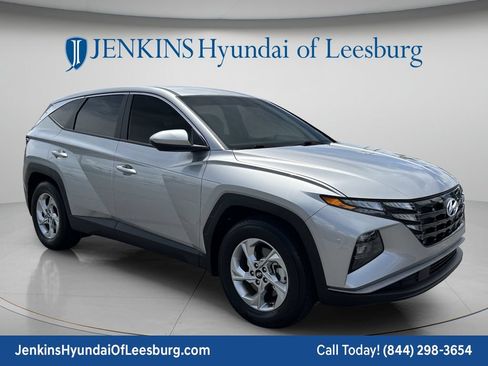 Certified 2024 Hyundai Tucson SE FWD image 1