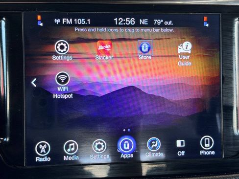 Used 2017 Chrysler Pacifica Touring FWD image 46