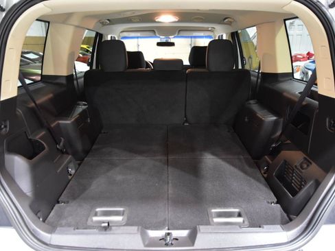 Used 2019 Ford Flex SE FWD image 38