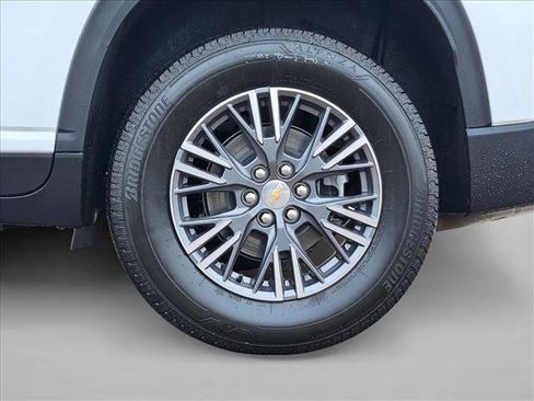 New 2026 Chevrolet Traverse LT image 10