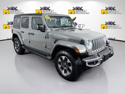 Used 2022 Jeep Wrangler Unlimited Sahara w/ Cold Weather Group AWD/4WD image 3