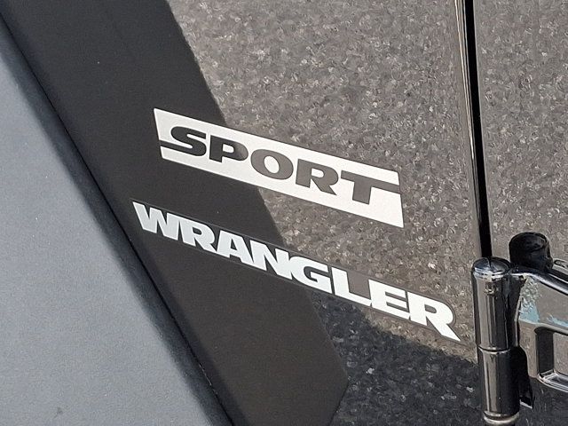 Used 2017 Jeep Wrangler Sport AWD/4WD image 30
