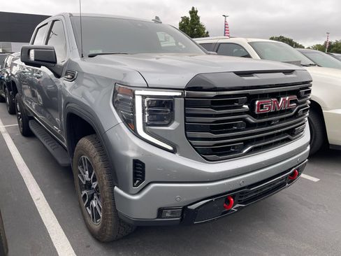 Used 2025 GMC Sierra 1500 AT4 w/ AT4 Premium Package AWD/4WD image 1
