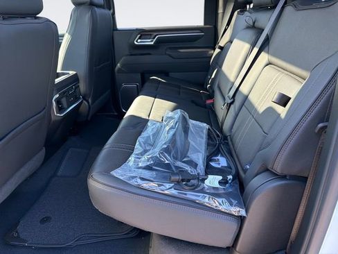 New 2026 Chevrolet Silverado 2500 High Country w/ High Country Premium Package AWD/4WD image 15