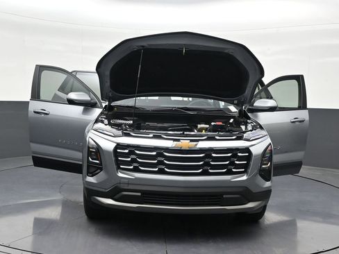 Used 2026 Chevrolet Equinox LT image 38