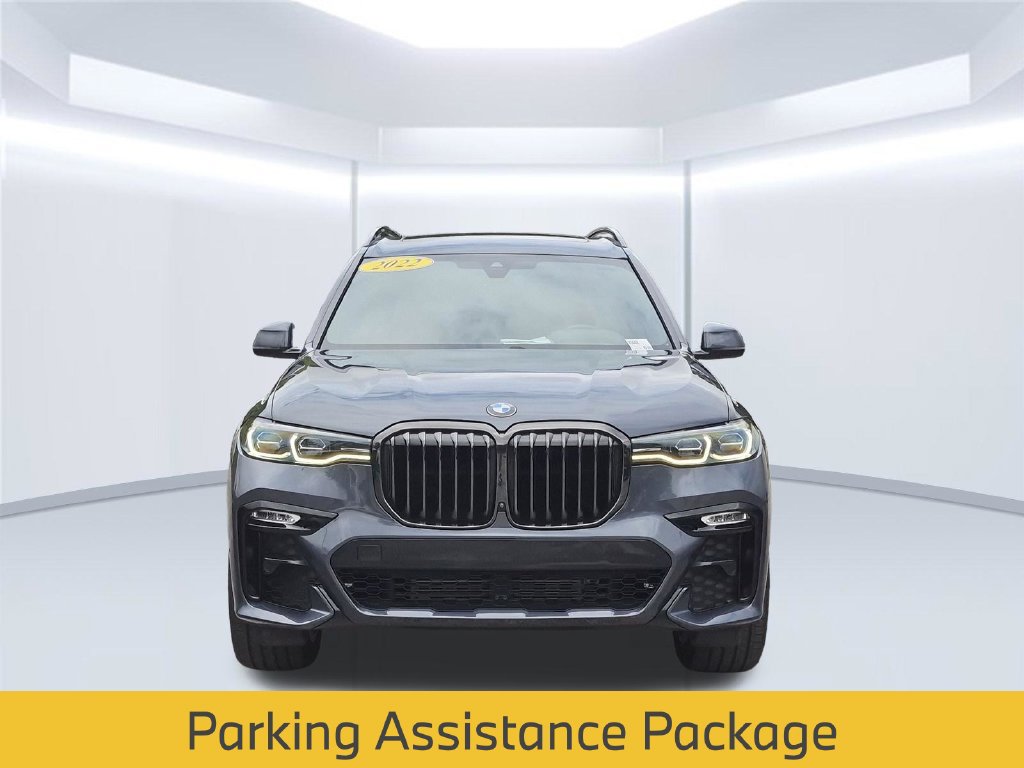 Used 2022 BMW X7 xDrive40i w/ M Sport Package AWD/4WD image 12