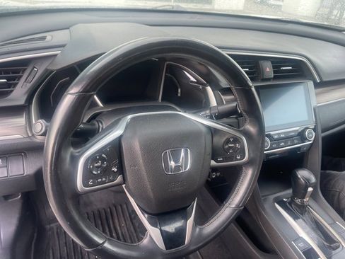 Used 2020 Honda Civic EX image 10
