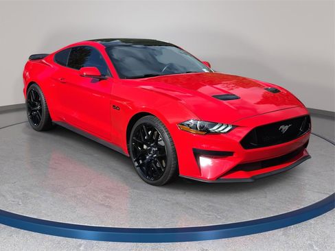 Used 2019 Ford Mustang GT image 4