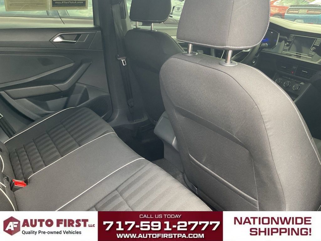 Used 2023 Volkswagen Jetta Sport FWD image 14