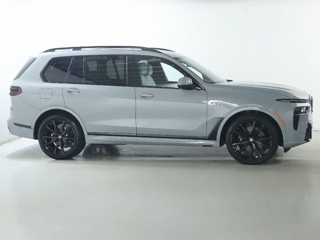 Used 2024 BMW X7 xDrive40i w/ Executive Package AWD/4WD image 12
