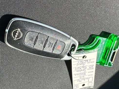 Used 2025 Nissan Sentra SV FWD image 36