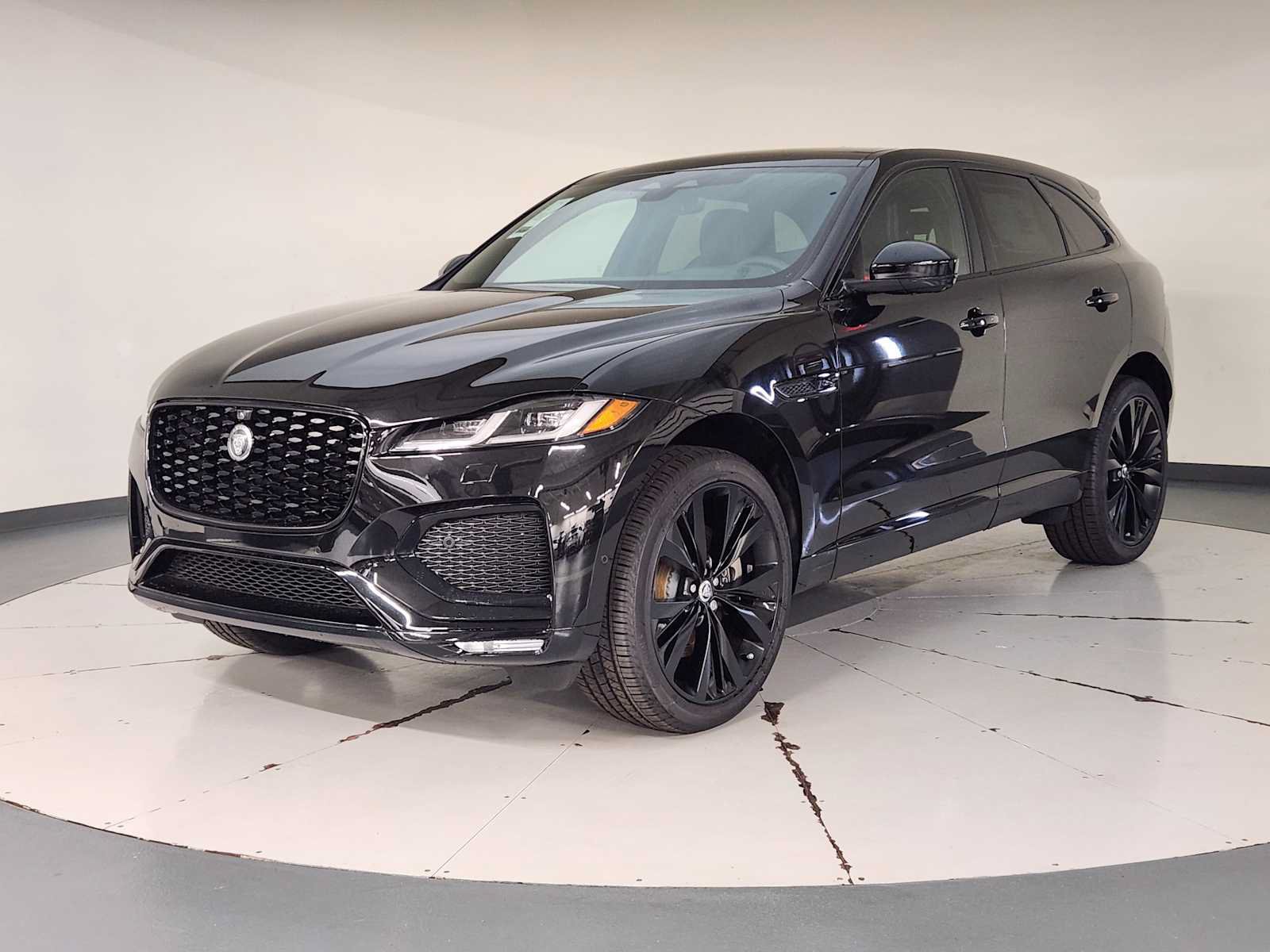 New 2026 Jaguar F-PACE R-Dynamic S AWD/4WD image 1