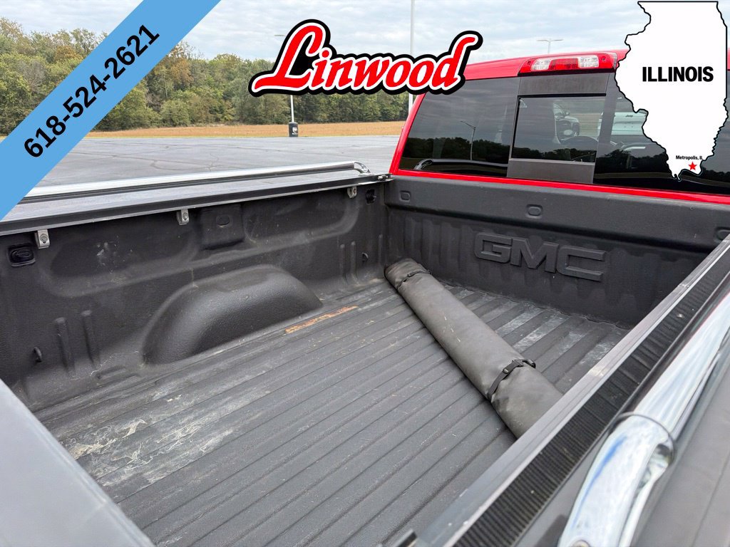 Used 2017 GMC Sierra 1500 SLT w/ SLT Preferred Package AWD/4WD image 7