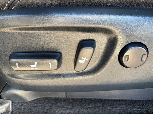 Used 2022 Toyota 4Runner Limited image 16