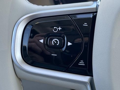 New 2026 Volvo XC90 B6 Ultra image 27