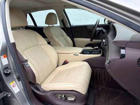 Used 2019 Lexus LS 500 w/ Interior Upgrade Package RWD image 14