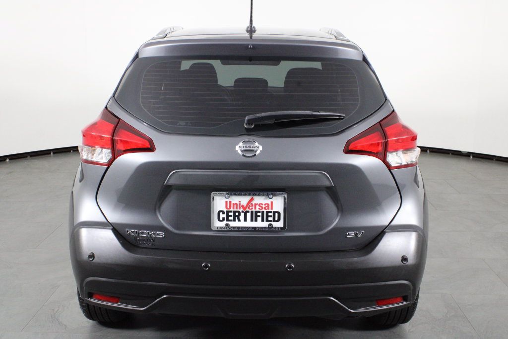 Certified 2020 Nissan Kicks SV FWD image 11