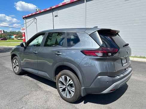 Used 2023 Nissan Rogue SV AWD/4WD image 6