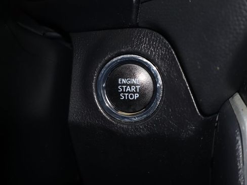 Used 2021 Toyota RAV4 XLE AWD/4WD image 23