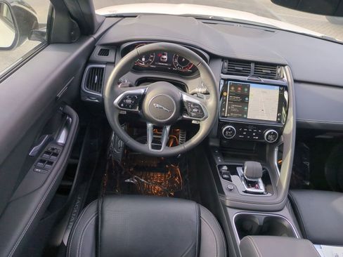 Used 2024 Jaguar E-PACE R-Dynamic SE image 27