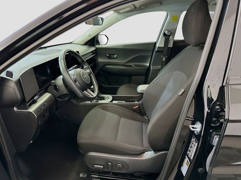 Used 2025 Hyundai Kona SEL image 13