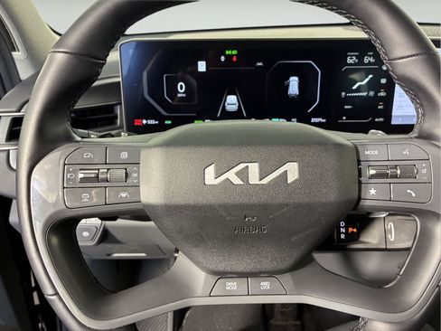 Used 2024 Kia EV9 Wind AWD/4WD image 38