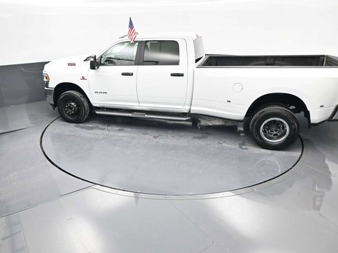 Used 2024 RAM 3500 Big Horn image 64