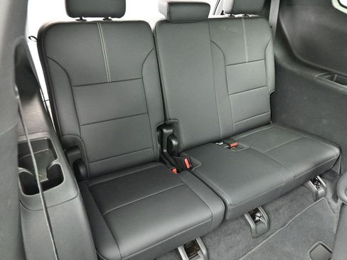 Used 2024 GMC Acadia Elevation w/ Luxury Package FWD image 35