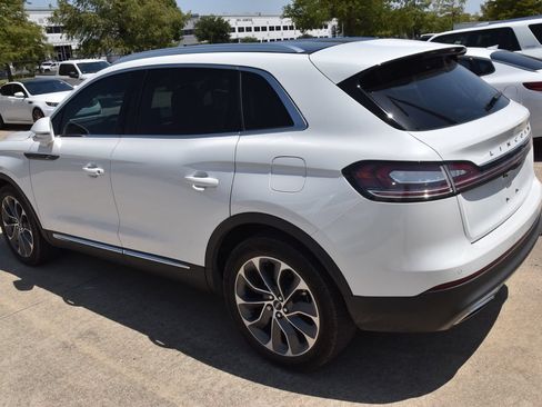 Used 2022 Lincoln Nautilus Reserve FWD image 7