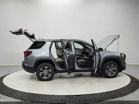 New 2026 GMC Terrain Elevation FWD image 16