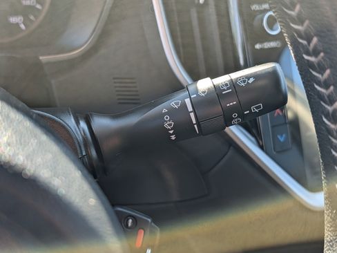 Used 2023 Subaru Ascent Premium image 31