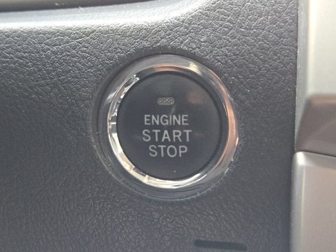 Used 2017 Toyota 4Runner Limited AWD/4WD image 22