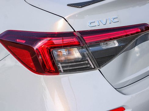 Certified 2025 Honda Civic Sport image 7