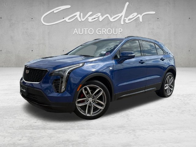 Used 2021 Cadillac XT4 Sport w/ Cold Weather Package FWD image 1