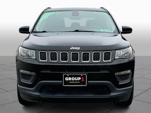 Used 2017 Jeep Compass Sport image 3