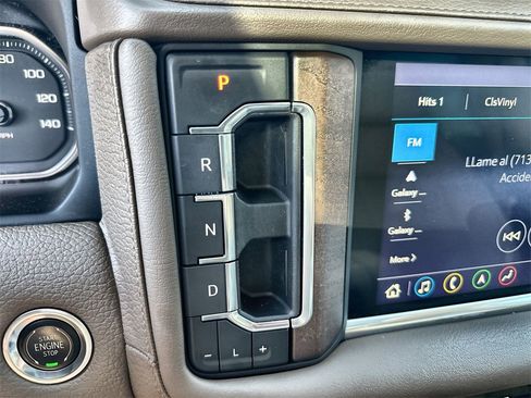 Used 2021 GMC Yukon Denali w/ Denali Ultimate Package image 26