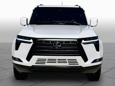 Used 2024 Lexus GX 550 w/ Accessory Package (Z1) AWD/4WD image 4