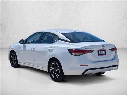 Used 2024 Nissan Sentra SV FWD image 8