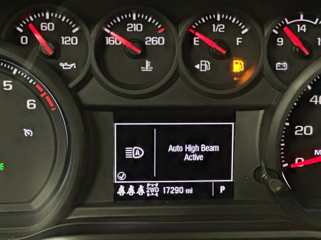 Used 2026 Chevrolet Silverado 1500 Custom w/ LPO, Dark Essentials Package AWD/4WD image 5