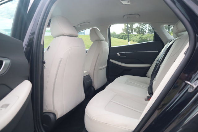 Used 2025 Hyundai Sonata SEL FWD image 20