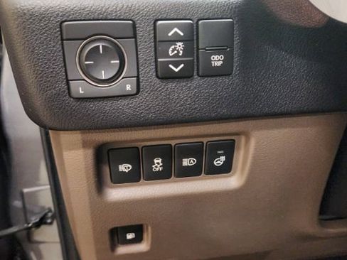 Used 2021 Lexus GX 460 Premium image 36