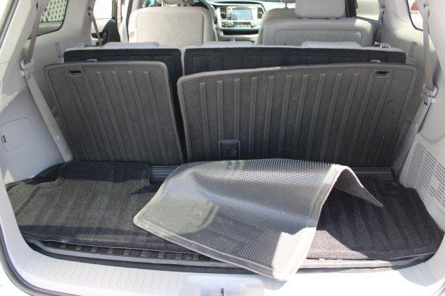 Used 2016 Toyota Highlander XLE FWD image 30
