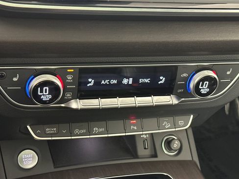 Used 2023 Audi Q5 2.0T Premium w/ Convenience Package image 19